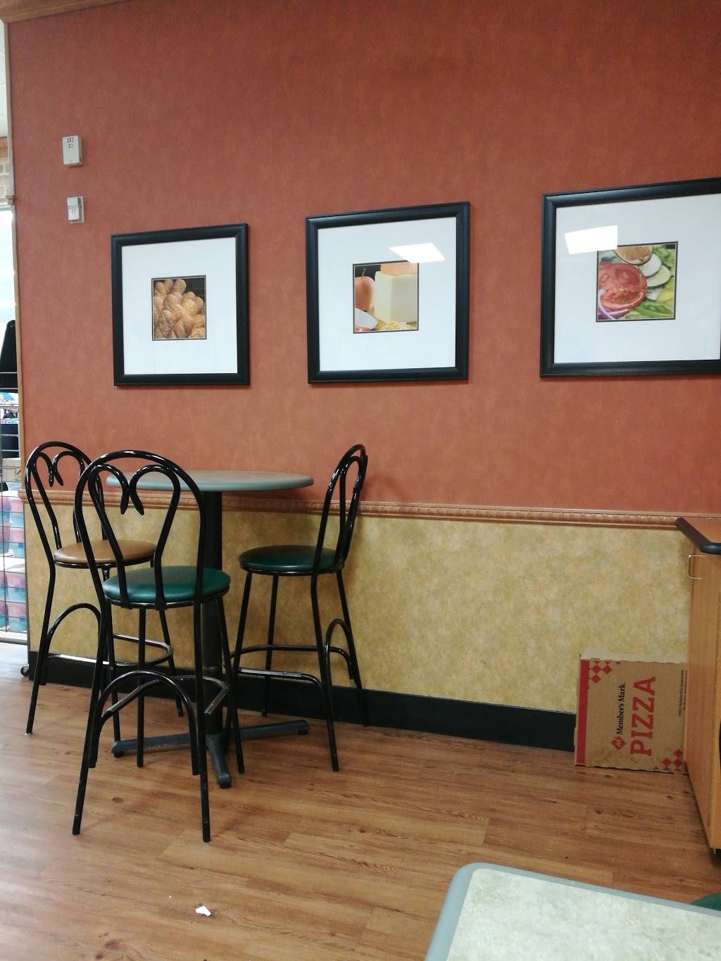 Subway | restaurant | 1281 Hyde Park Ave, Hyde Park, MA 02136, USA | 6173617373 OR +1 617-361-7373