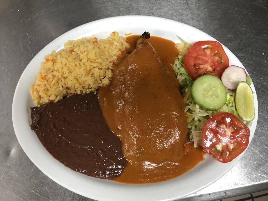 La Morenita Restaurant | restaurant | 2201 S Thompson St, Springdale, AR 72764, USA | 4797512177 OR +1 479-751-2177