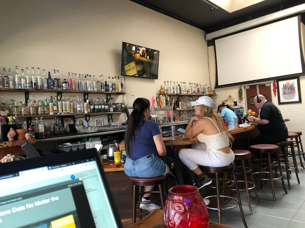 El Patio | restaurant | 2056 San Pablo Ave, Berkeley, CA 94702, USA | 5105482222 OR +1 510-548-2222