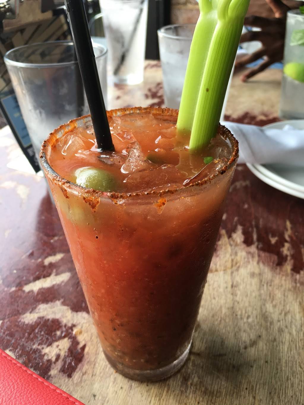 Ryleighs Oyster | restaurant | 36 E Cross St, Baltimore, MD 21230, USA | 4105392093 OR +1 410-539-2093