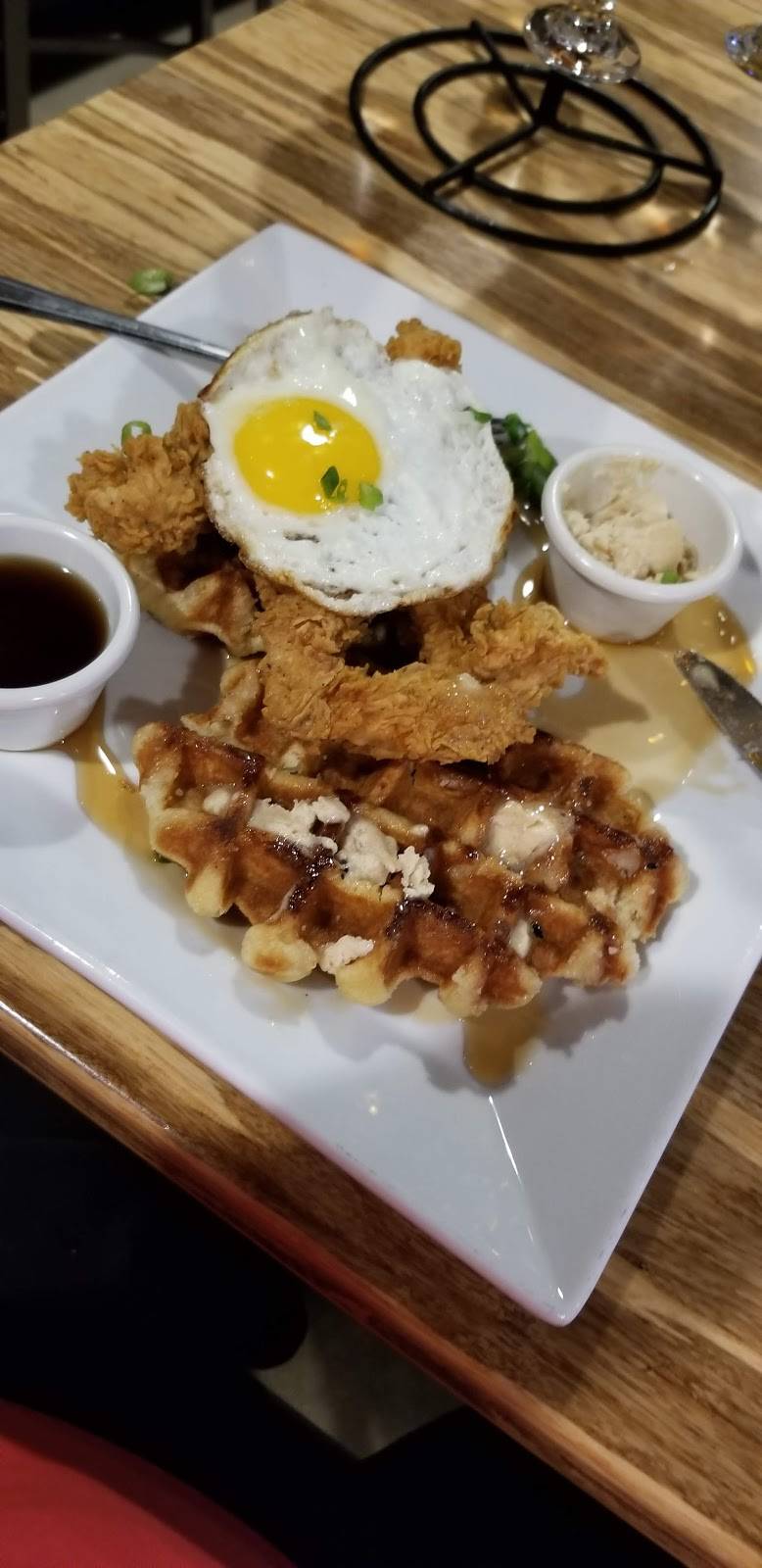 Growler USA - Centennial | restaurant | 11405 E Briarwood Ave #100, Centennial, CO 80112, USA | 3036490726 OR +1 303-649-0726