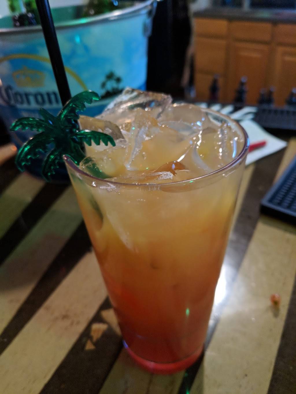 Smugglers Run | restaurant | 1 St John St, Wyandotte, MI 48192, USA | 7345301788 OR +1 734-530-1788