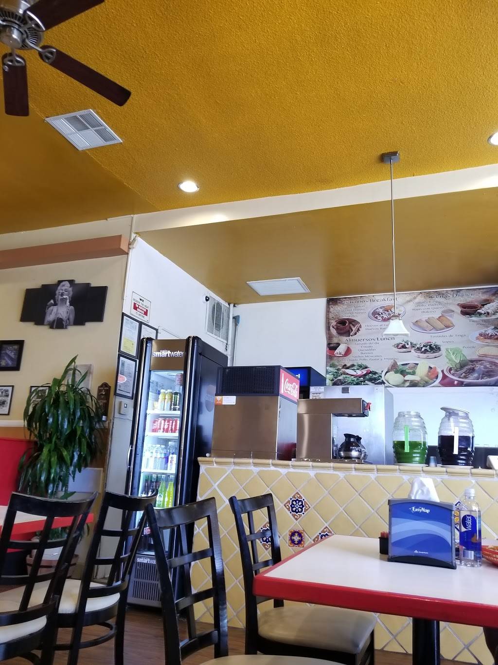 La Cenaduria | restaurant | 1519 S. Garfield Ave., Los Angeles, CA 90022, USA | 3237277827 OR +1 323-727-7827