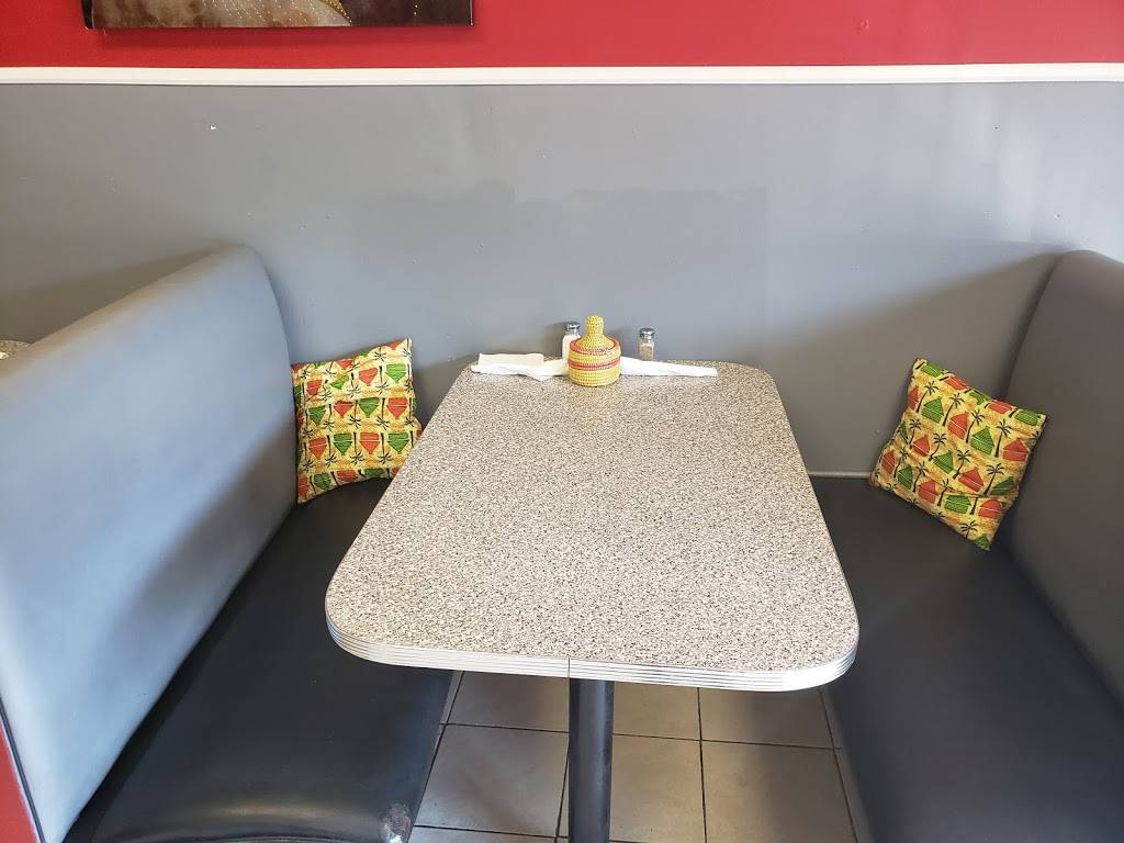 Balas Bistro | restaurant | 2160 E Raines Rd, Memphis, TN 38116, USA | 9015093024 OR +1 901-509-3024