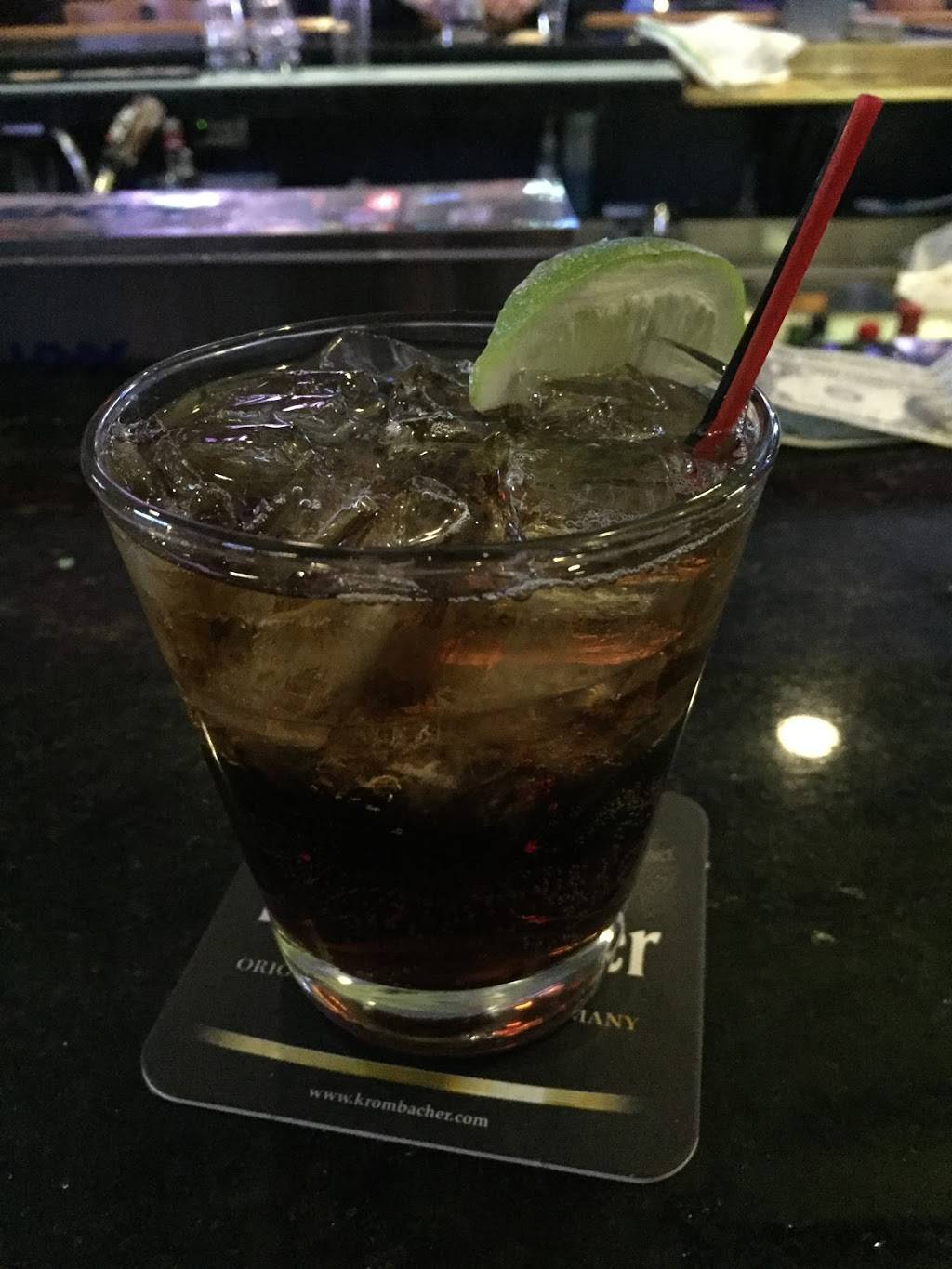 The Heights Bar & Grill | restaurant | 6436 W Montrose Ave, Harwood Heights, IL 60706, USA | 7088677781 OR +1 708-867-7781