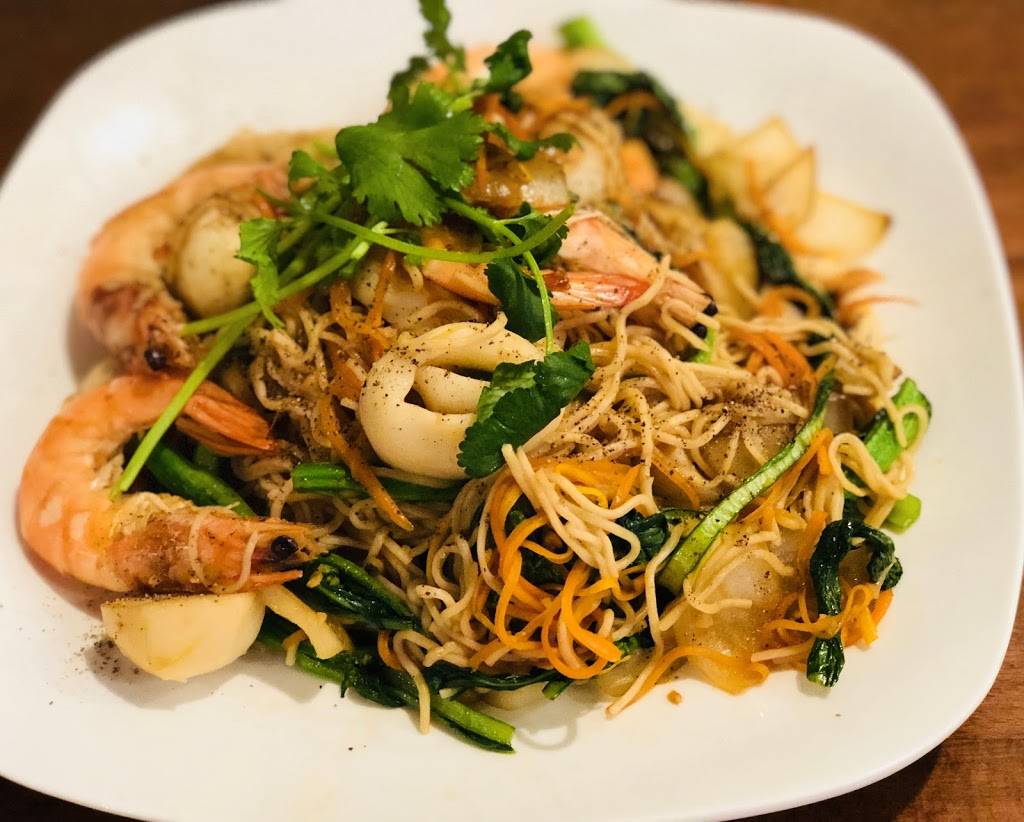 Vuvuzela Seafood And Hot Pot | restaurant | 6835 Stockton Blvd #450, Sacramento, CA 95823, USA | 9167063801 OR +1 916-706-3801