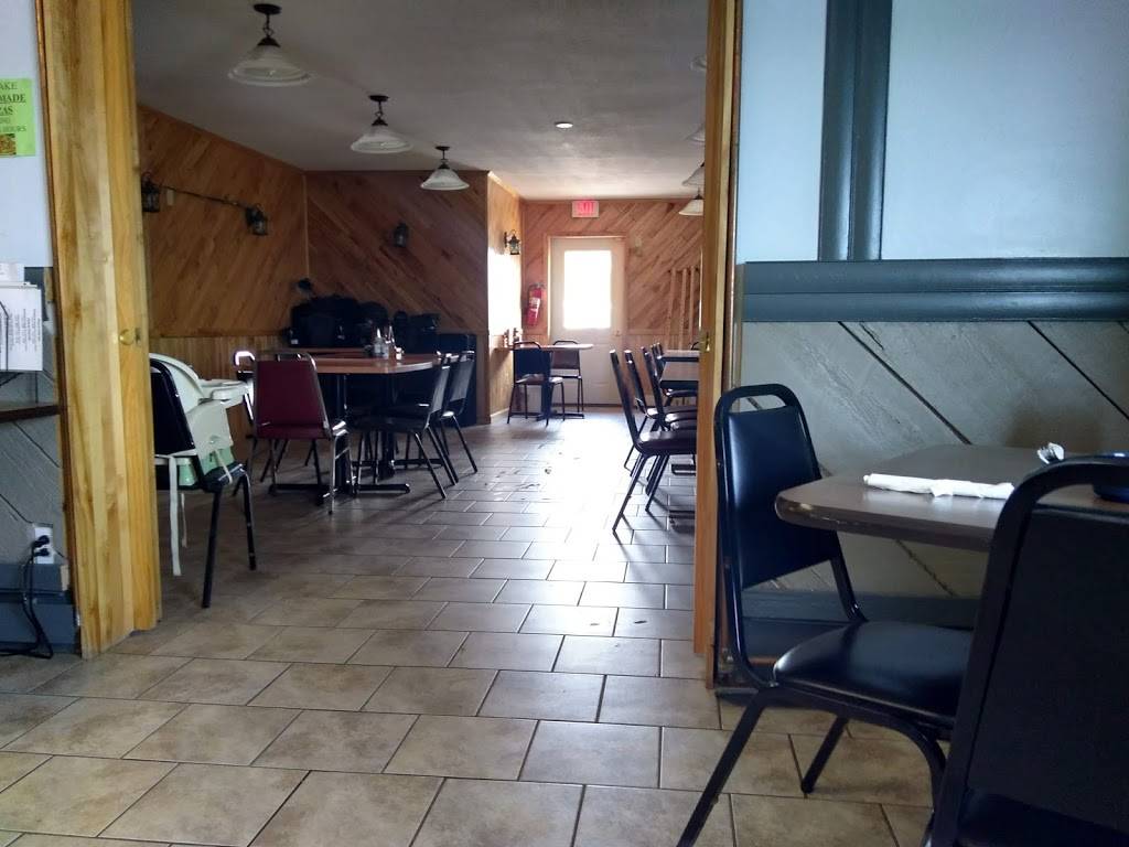Lil J&Ds | restaurant | N9430 WI-102, Rib Lake, WI 54470, USA | 7154272177 OR +1 715-427-2177