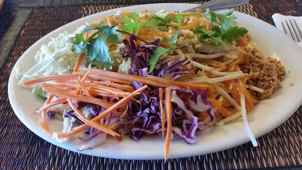 Thai Chili Restaurant | restaurant | 1812 N Tustin St, Orange, CA 92865, USA | 7149983822 OR +1 714-998-3822