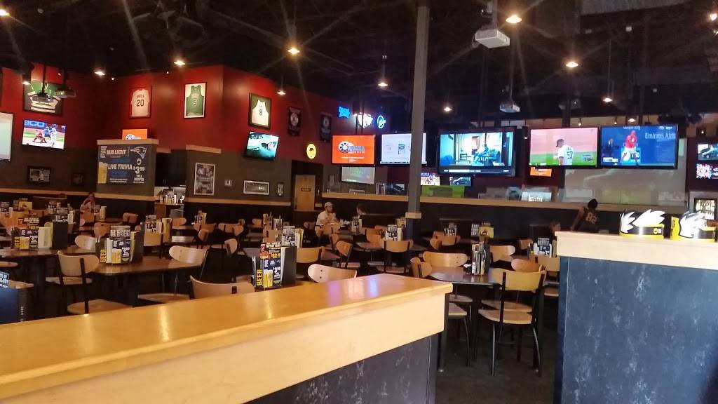 Buffalo Wild Wings | restaurant | 315 Union St, Waterbury, CT 06706, USA | 2035749464 OR +1 203-574-9464