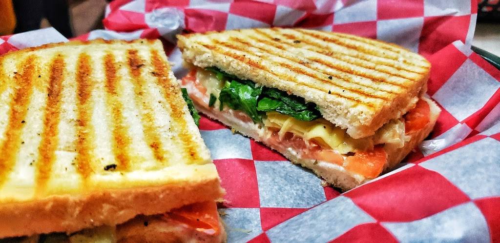 Soup Otzies | restaurant | 3950 S Howell Ave, Milwaukee, WI 53207, USA | 4147479670 OR +1 414-747-9670