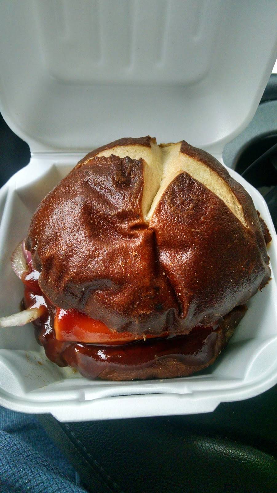 Doreens Pizzeria | meal delivery | 13201 S Baltimore Ave, Chicago, IL 60633, USA | 7736460063 OR +1 773-646-0063