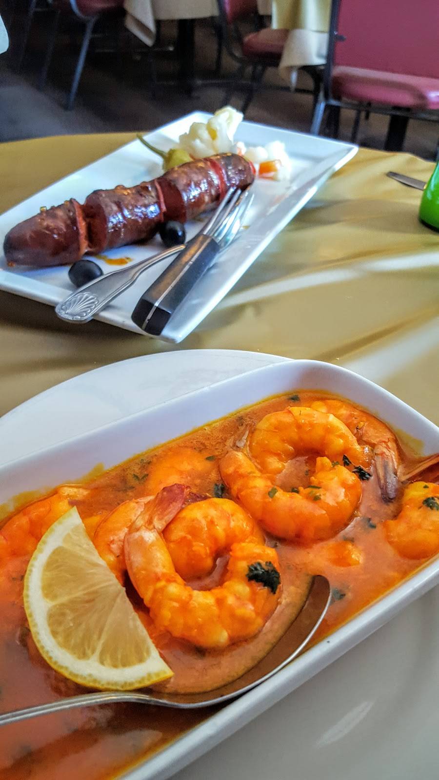 Cafe Portugal | restaurant | 1280 Acushnet Ave, New Bedford, MA 02746, USA | 5089928216 OR +1 508-992-8216