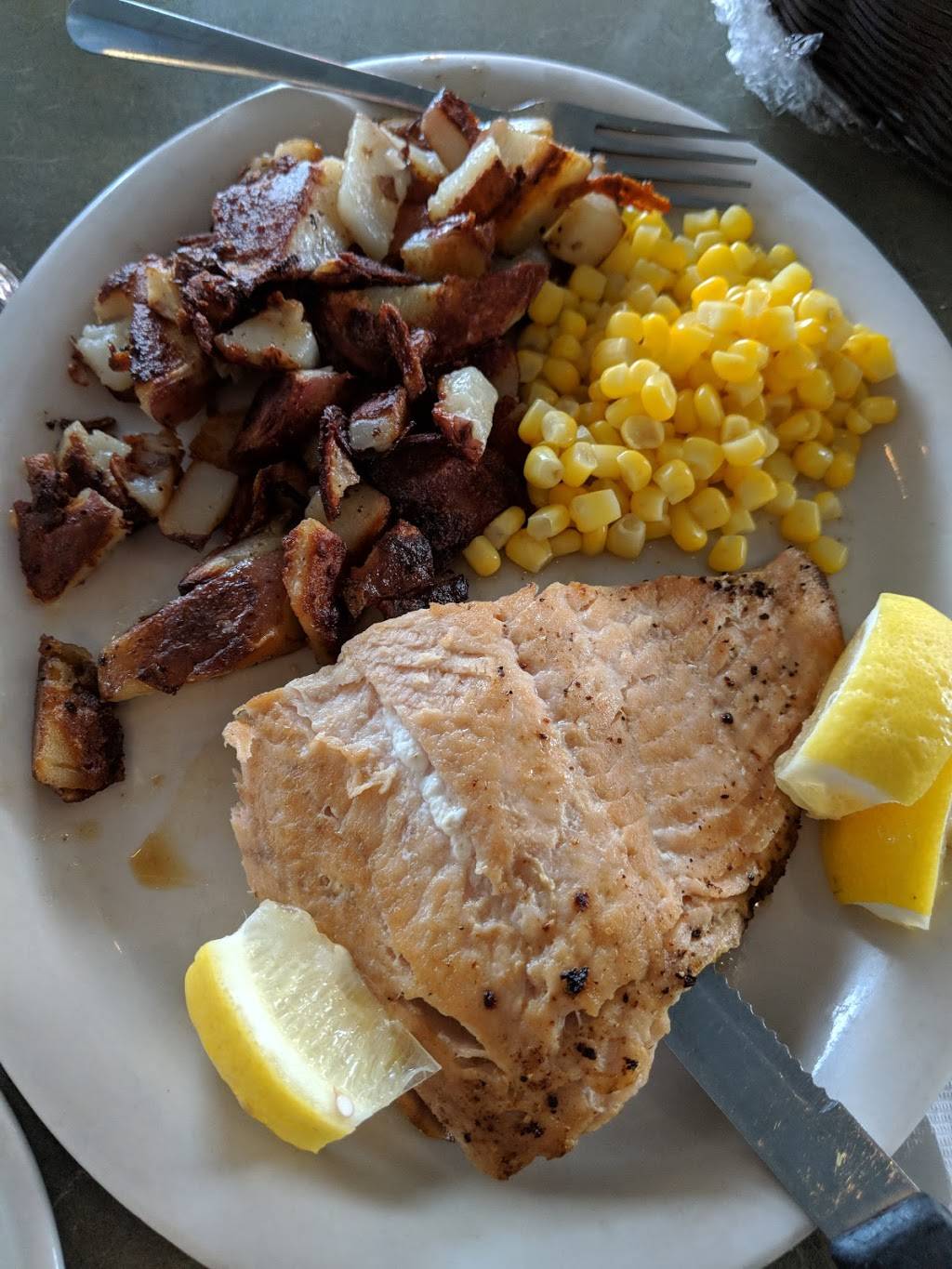 Spring Garden Family Restaurant | meal takeaway | 4820 N 2nd St, Loves Park, IL 61111, USA | 8152820212 OR +1 815-282-0212