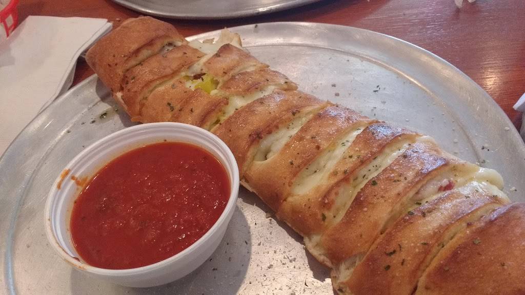 The Italian Touch | restaurant | 7603 Main St, Middletown, VA 22645, USA | 5408681400 OR +1 540-868-1400