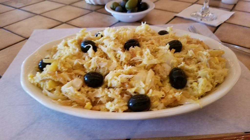 Solmar Restaurant | restaurant | 290 George St, Bridgeport, CT 06604, USA | 2033332435 OR +1 203-333-2435