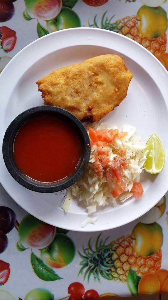 Pupuseria 5 Volcanes | restaurant | 7732 SE 82nd Ave, Portland, OR 97266, USA | 5034774402 OR +1 503-477-4402