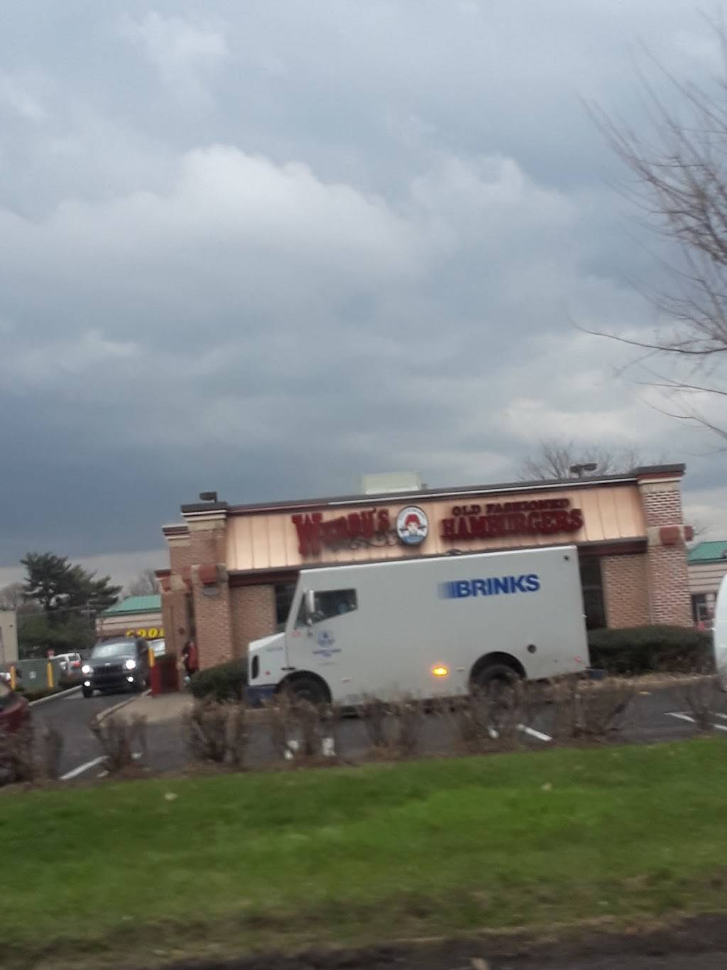 Wendys | restaurant | 1419 Lincoln Hwy, Levittown, PA 19056, USA | 2159498030 OR +1 215-949-8030