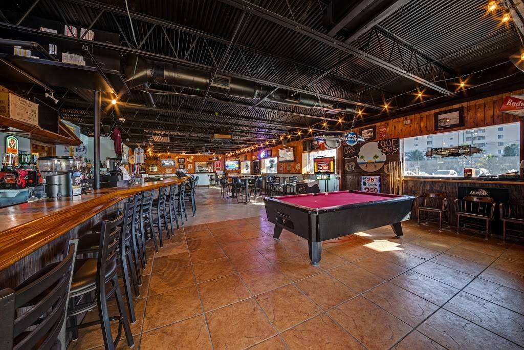 Whiskey Beach Pub | restaurant | 1132 Nathan Lester Highway 1, Satellite Beach, FL 32937, USA | 3217777228 OR +1 321-777-7228