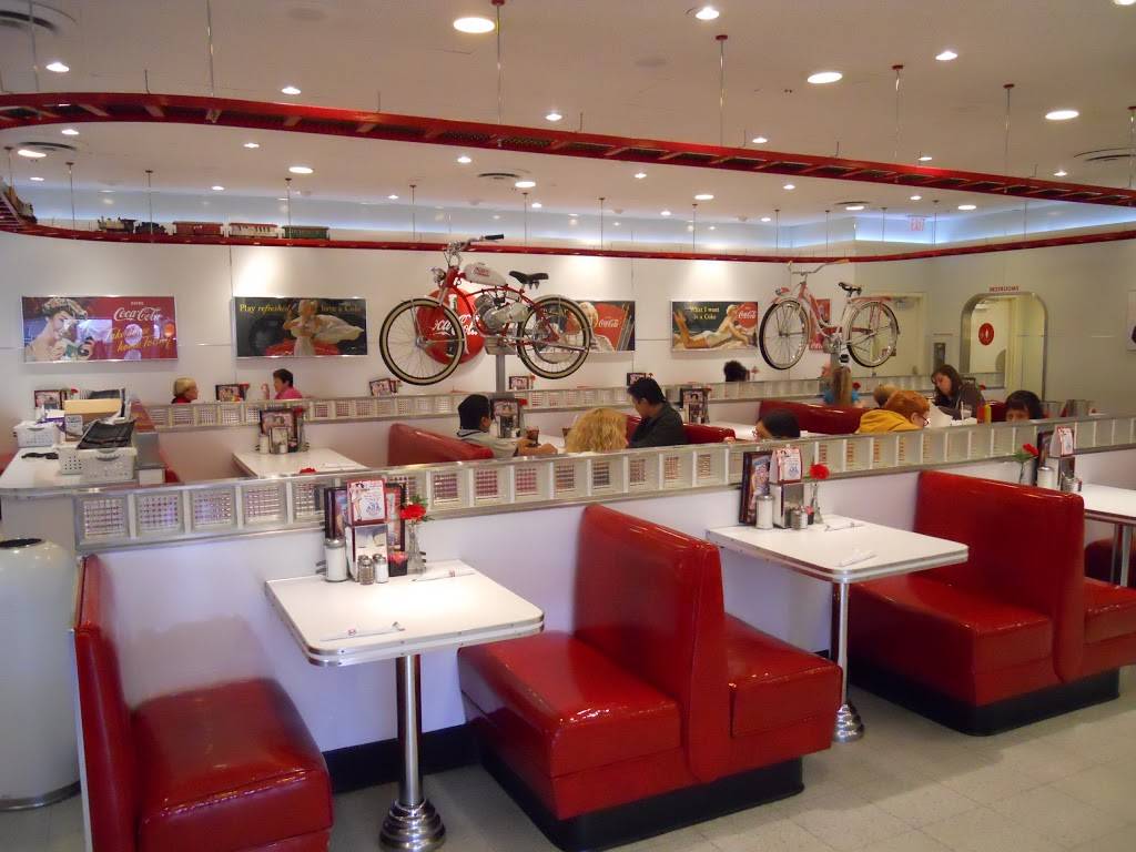 Rubys Diner | restaurant | 258 The, Shops At Mission Viejo, Mission Viejo, CA 92691, USA | 9494817829 OR +1 949-481-7829