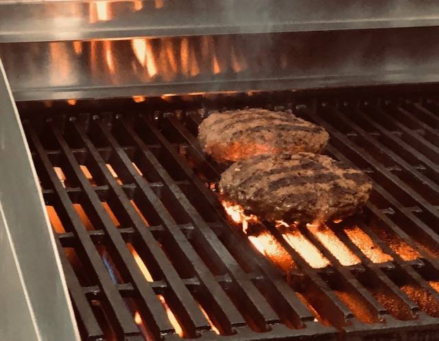 LA Burgers & Daiquiris | restaurant | 3755 N MacGregor Way, Houston, TX 77004, USA | 3465718401 OR +1 346-571-8401