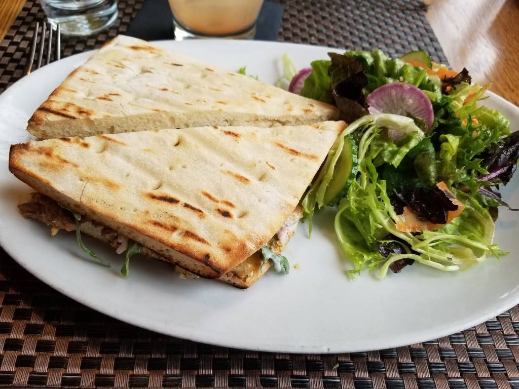 Vermilion | restaurant | 1120 King St, Alexandria, VA 22314, USA | 7036849669 OR +1 703-684-9669