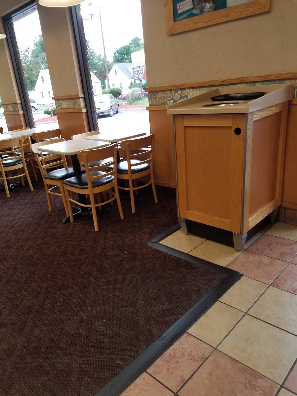 Wendys | restaurant | 1859 S Crater Rd, Petersburg, VA 23805, USA | 8048612073 OR +1 804-861-2073