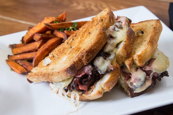 New York Restaurant | restaurant | 353 Main St, Catskill, NY 12414, USA | 5189435500 OR +1 518-943-5500