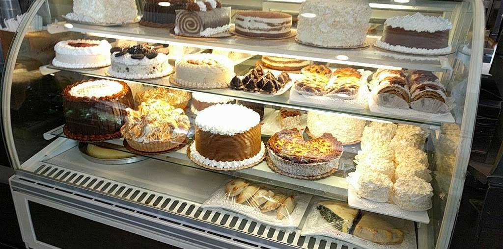 Manolo | restaurant | 7300 Collins Ave, Miami Beach, FL 33141, USA | 3058684381 OR +1 305-868-4381