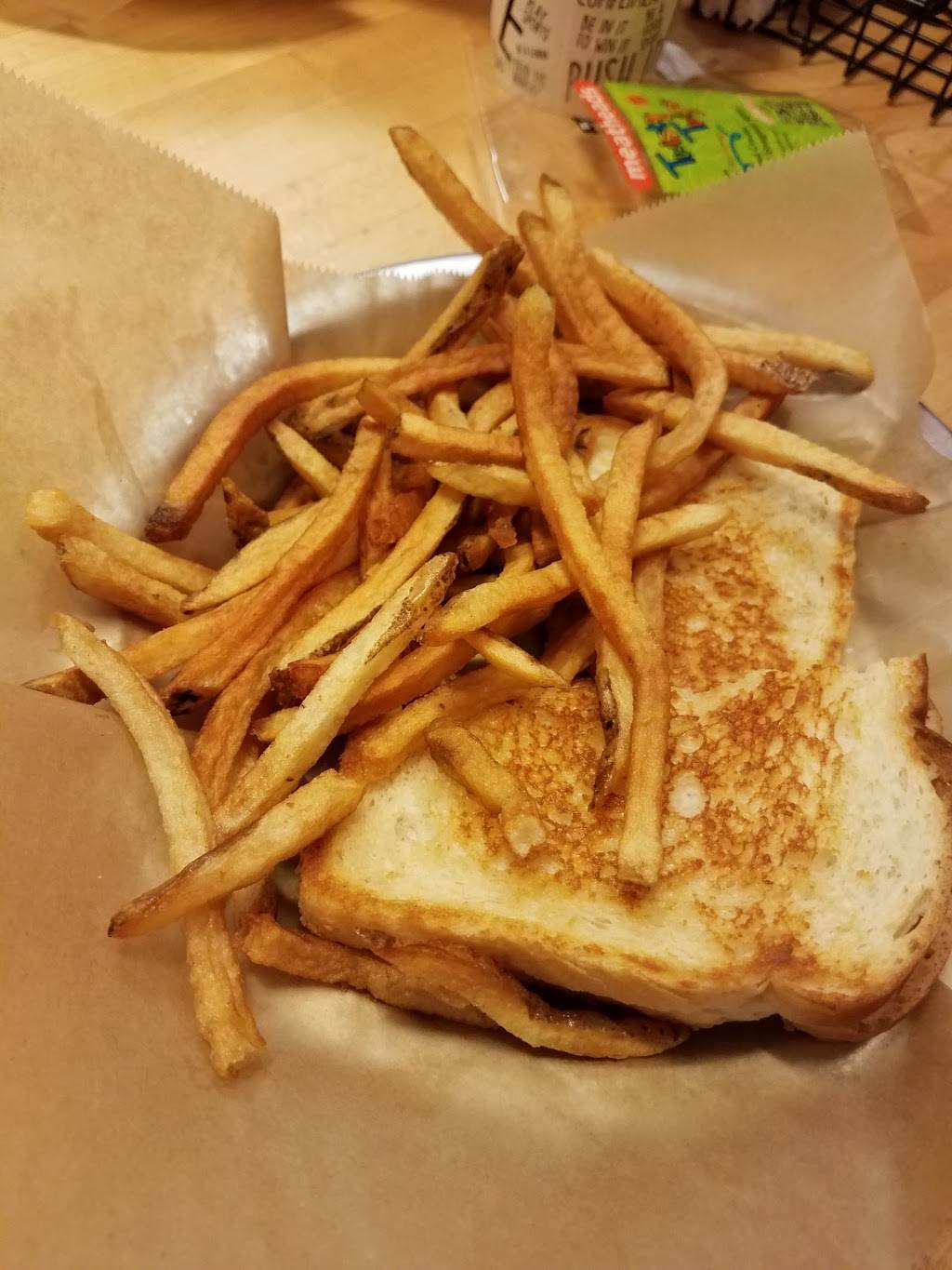 Meatheads | restaurant | 143 N York St, Elmhurst, IL 60126, USA | 6306070188 OR +1 630-607-0188