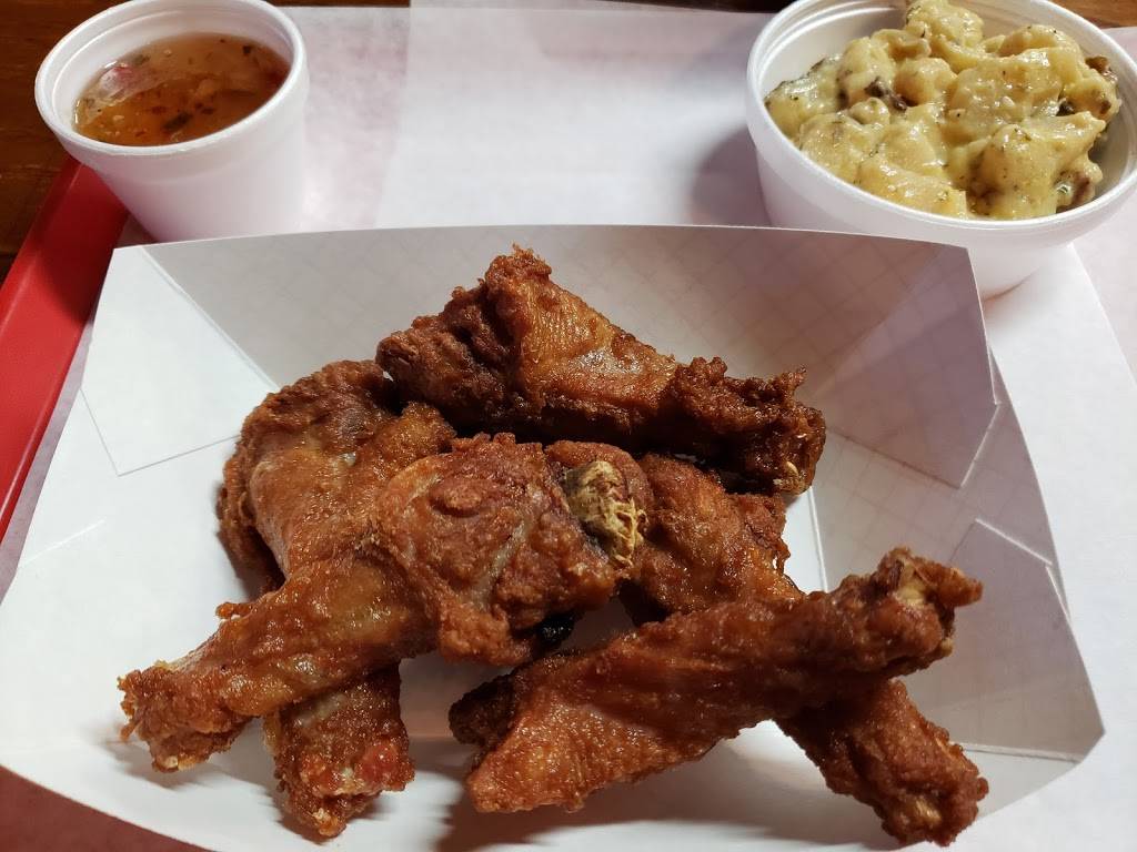 Twisted 6 BBQ & Country Eats | restaurant | 1621 S Main, Calvert, TX 77837, USA | 9793642227 OR +1 979-364-2227