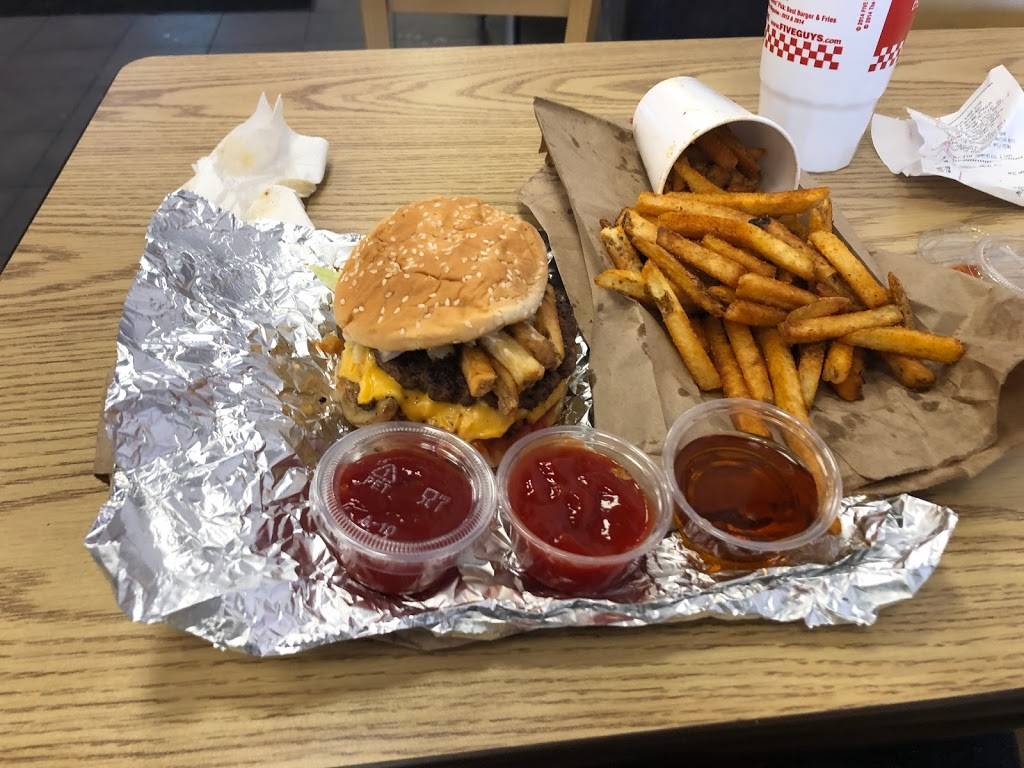 Five Guys | meal takeaway | 8597 W Grand River Ave, Brighton, MI 48116, USA | 8105225656 OR +1 810-522-5656