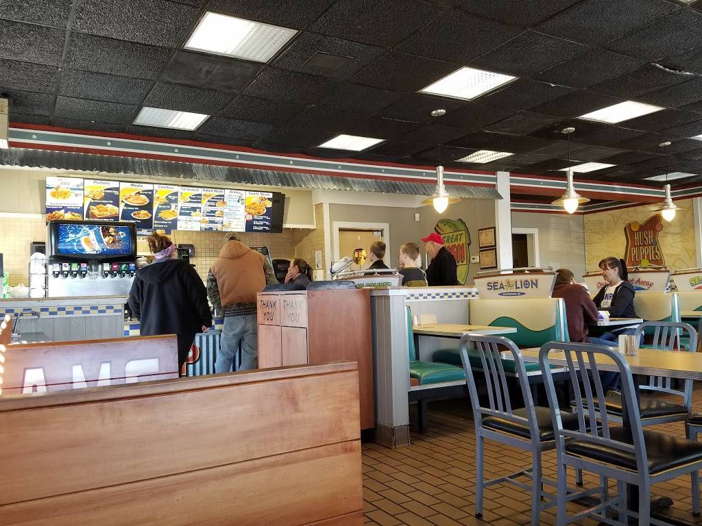 Long John Silvers | restaurant | 1000 Green Blvd, Aurora, IN 47001, USA | 8129263444 OR +1 812-926-3444