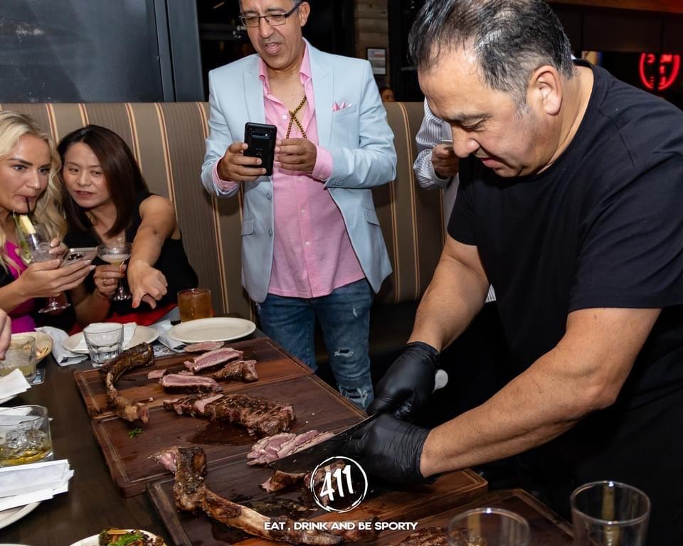 411 Sports Bar & Grill | restaurant | 2200 Yale St Suite 100, Houston, TX 77008, United States | 7134850444 OR +1 713-485-0444