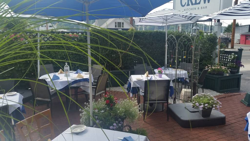 Crew Kitchen & Bar | restaurant | 134 New York Ave, Huntington, NY 11743, USA | 6315493338 OR +1 631-549-3338
