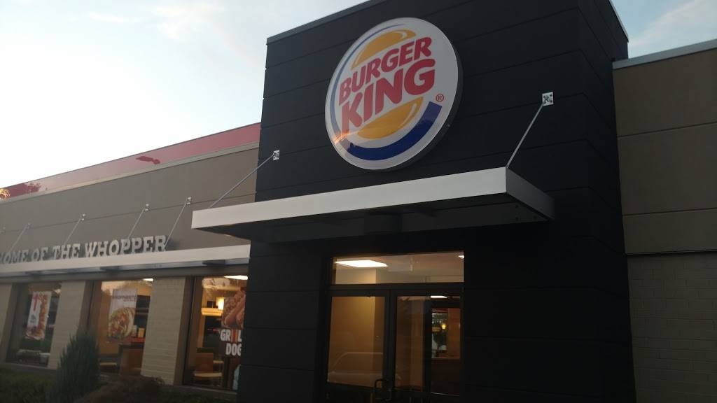 Burger King | restaurant | 735 Michigan Ave, Holland, MI 49423, USA | 6163555428 OR +1 616-355-5428