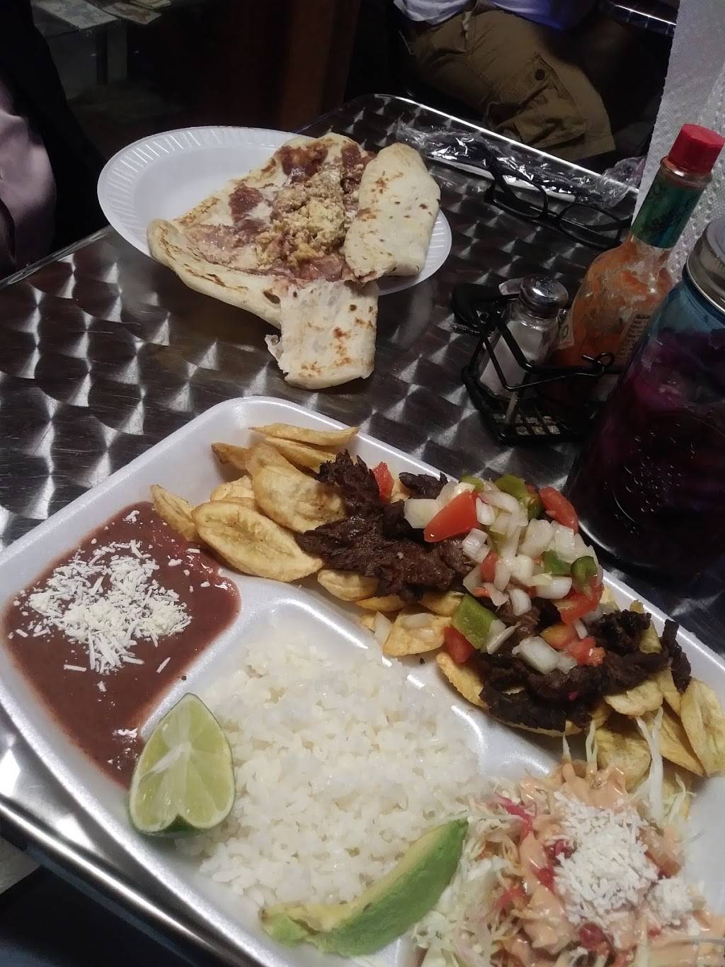 Catrachito Restaurante | restaurant | 9458 Marsh Ln, Dallas, TX 75220, USA | 2146135217 OR +1 214-613-5217