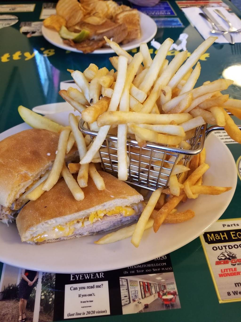 Pattys Restaurant | restaurant | 499 Bantam Rd, Litchfield, CT 06759, USA | 8605673335 OR +1 860-567-3335