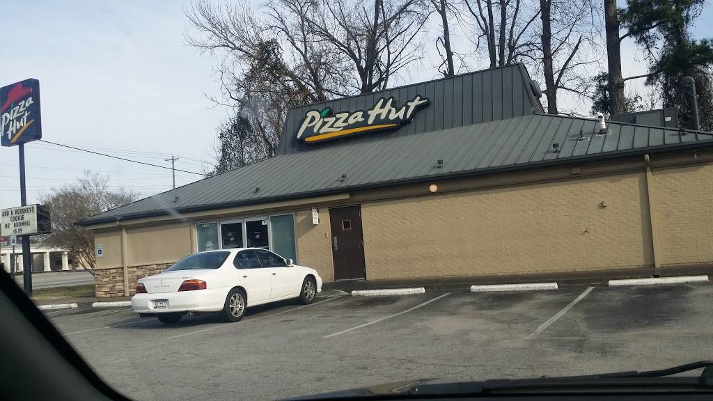 Pizza Hut | restaurant | 7385 Garners Ferry Rd, Columbia, SC 29209, USA | 8037768011 OR +1 803-776-8011