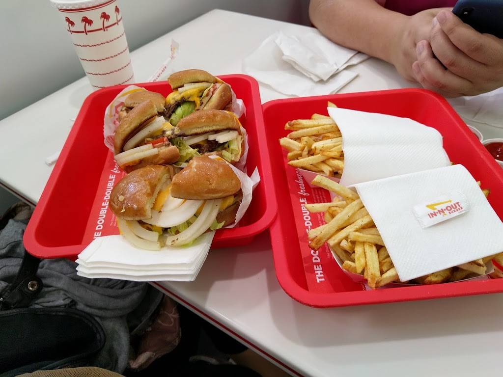 Jack in the Box | restaurant | 108 N Garfield Ave, Montebello, CA 90640, USA | 3237243764 OR +1 323-724-3764