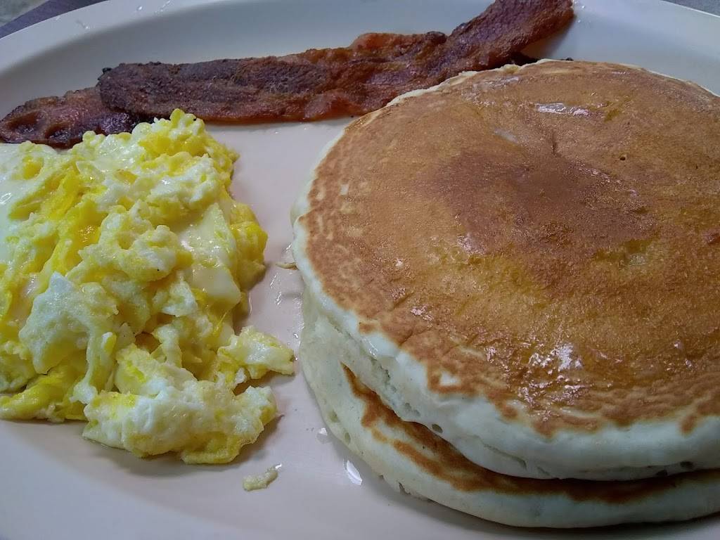 Kitchen B & L | restaurant | 925 Levick St, Philadelphia, PA 19111, USA | 2152892800 OR +1 215-289-2800