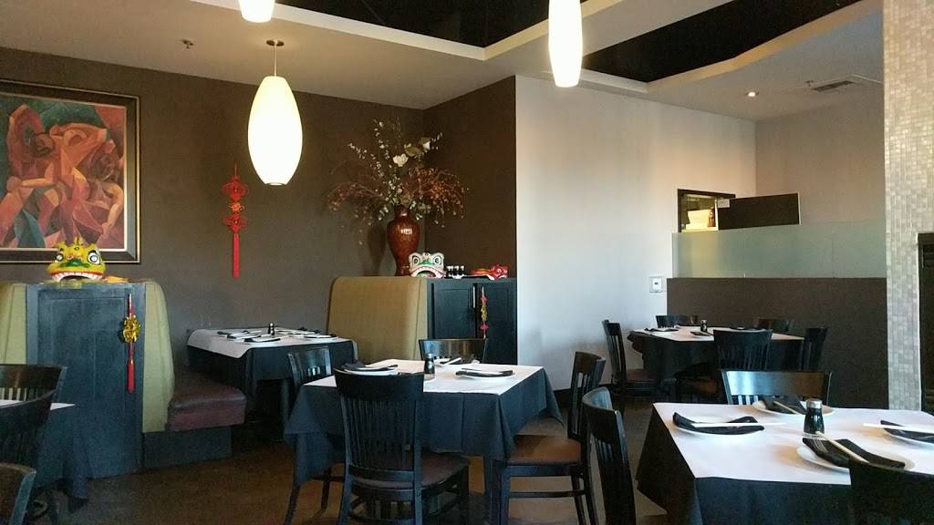 New Moon Restaurant | restaurant | 28281 Newhall Ranch Rd, Valencia, CA 91355, USA | 6612574321 OR +1 661-257-4321