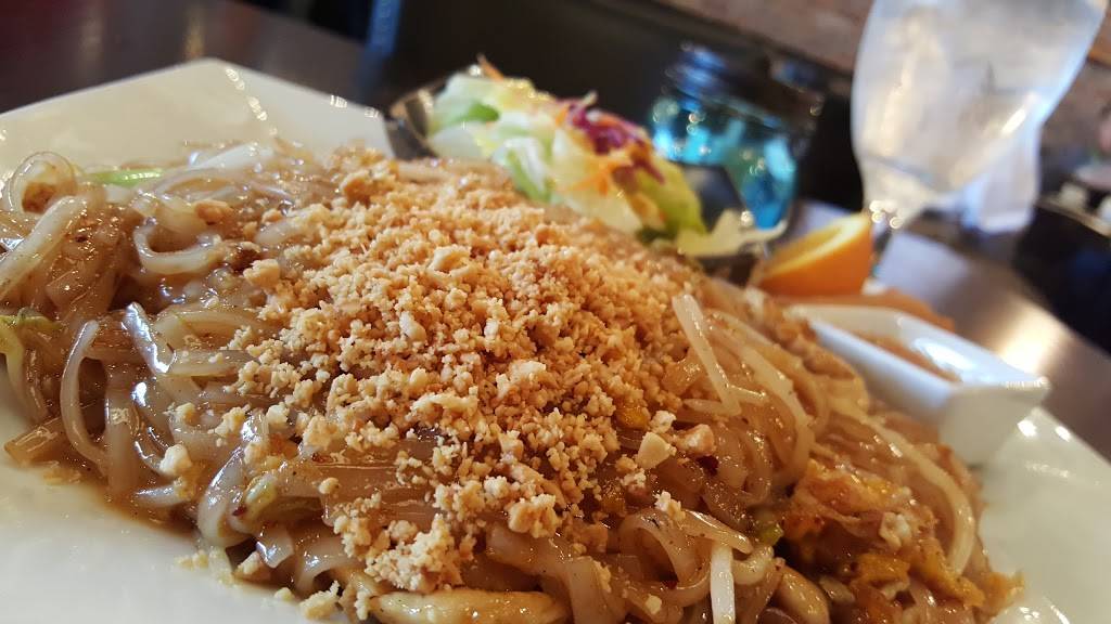 Thai Select Restaurant | restaurant | 6579 Whitestown Pkwy, Zionsville, IN 46077, USA | 3177690767 OR +1 317-769-0767