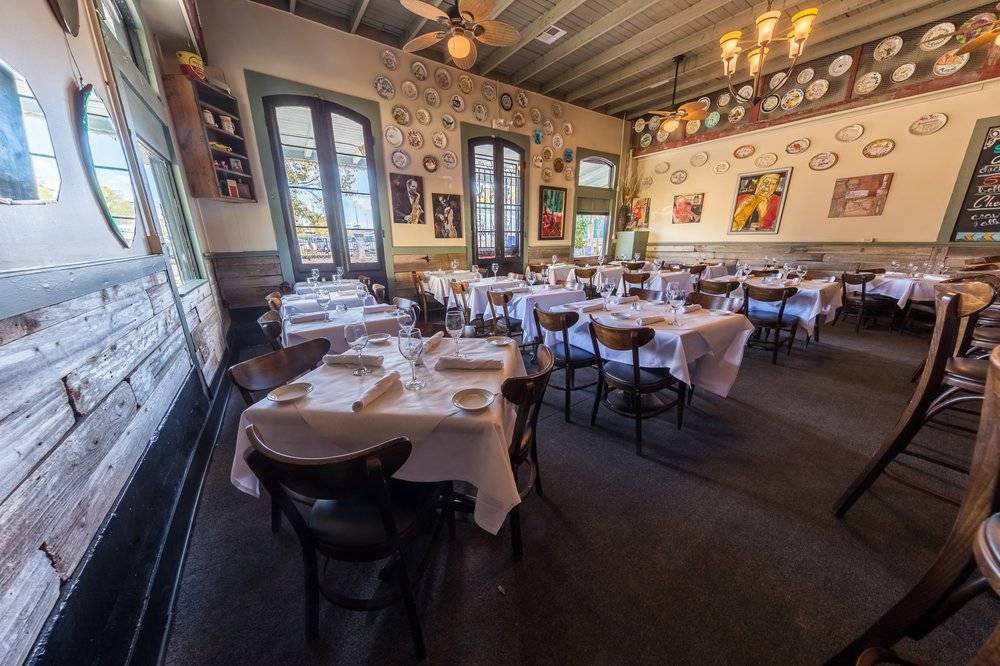 Dick & Jennys | restaurant | 4501 Tchoupitoulas St, New Orleans, LA 70115, USA | 5048949880 OR +1 504-894-9880