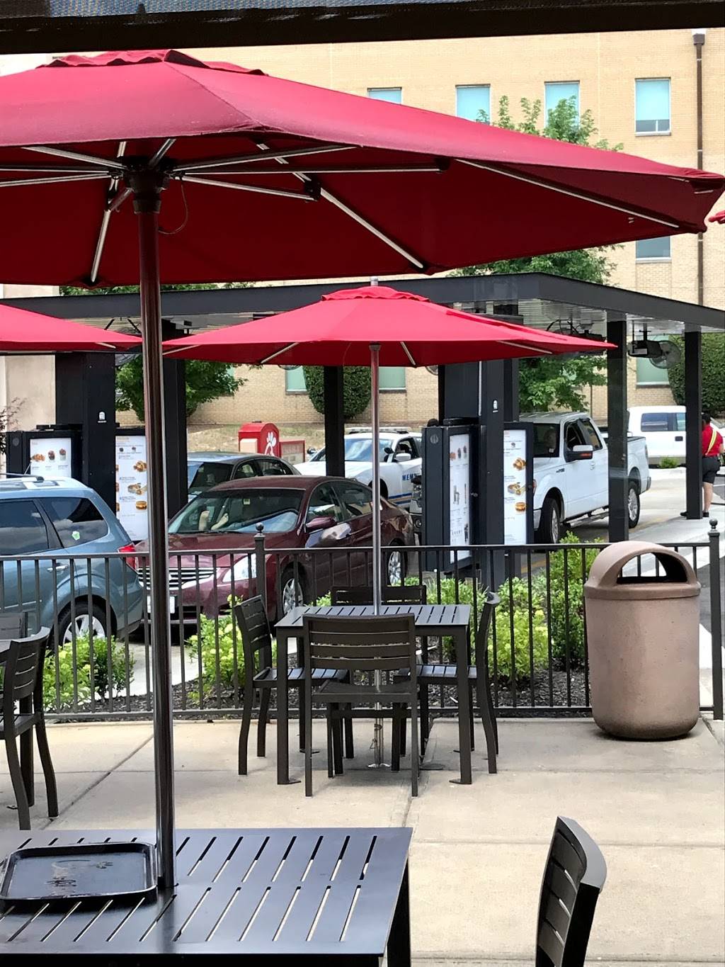 Chick-fil-A | restaurant | 1980 Union Ave, Memphis, TN 38104, USA | 9012720511 OR +1 901-272-0511