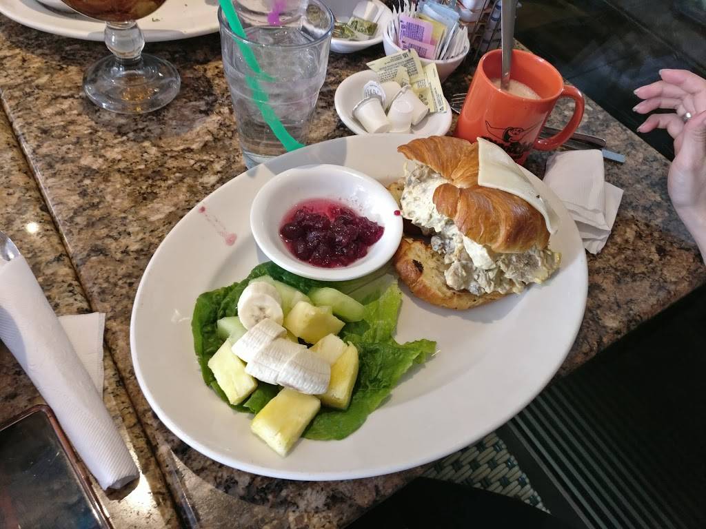 Pinocchio In the Desert | restaurant | 134 E Tahquitz Canyon Way, Palm Springs, CA 92262, USA | 7603223776 OR +1 760-322-3776