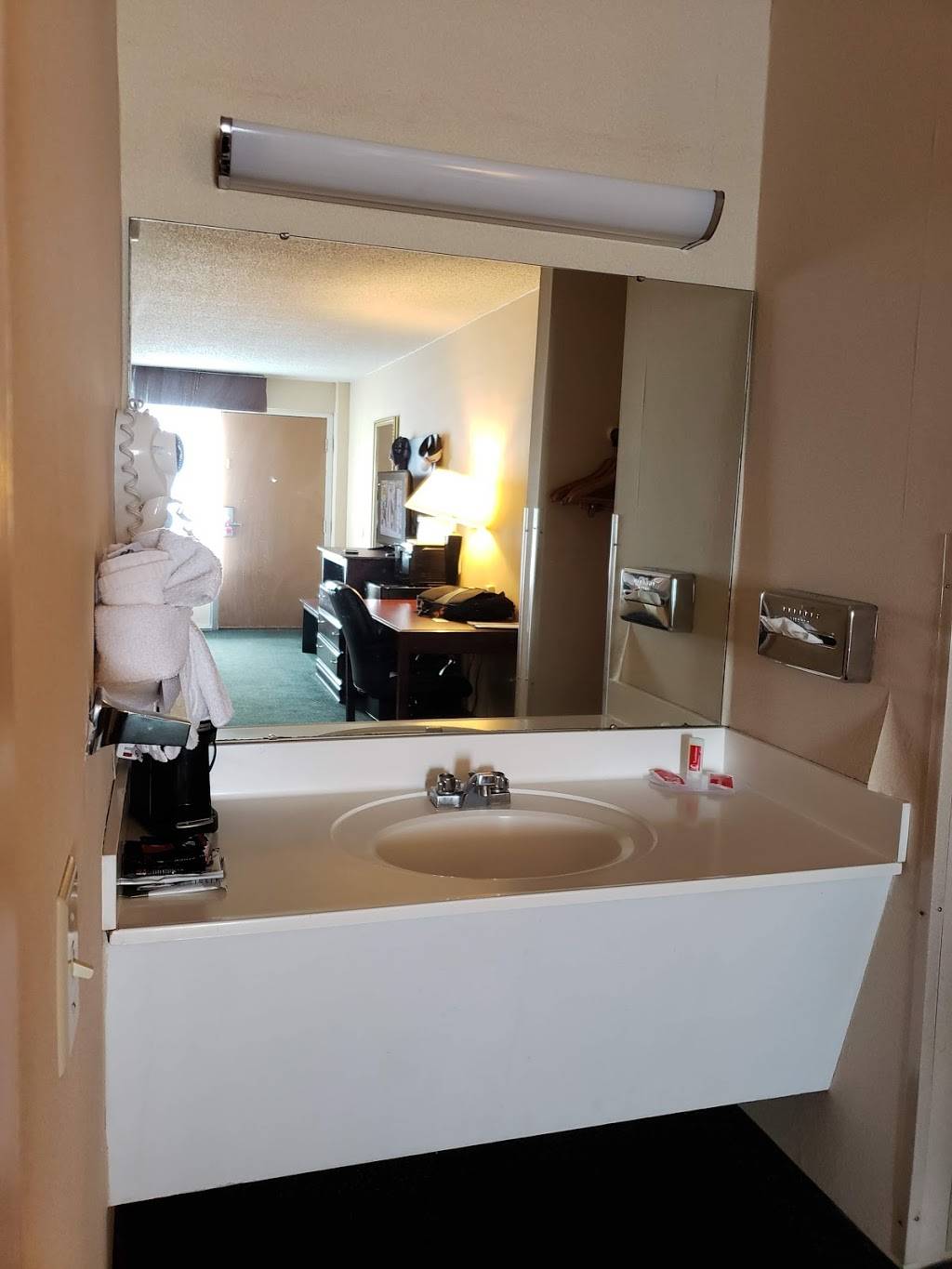 Econo Lodge Batesville | restaurant | 773 Batesville Blvd, Batesville, AR 72501, USA | 8706981855 OR +1 870-698-1855