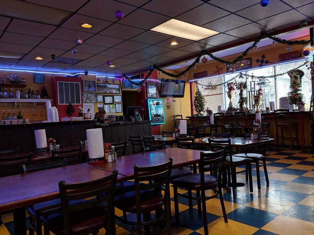 La Isla Del Mar #4 | restaurant | 6034 22nd Ave, Kenosha, WI 53143, USA | 2625640085 OR +1 262-564-0085