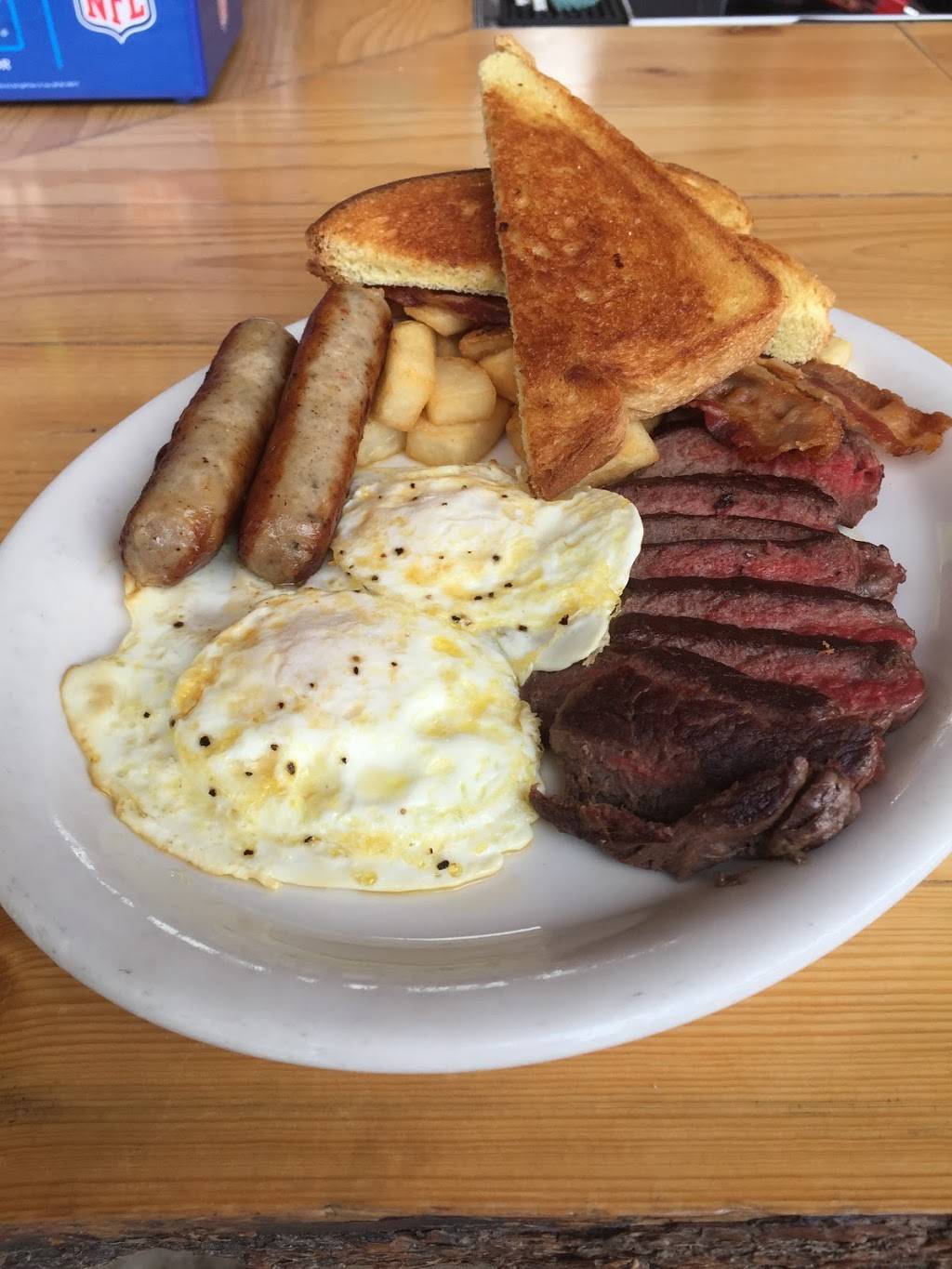 The Lodge Sasquatch Kitchen | restaurant | 26 S Farmer Ave, Tempe, AZ 85281, USA | 4809670578 OR +1 480-967-0578