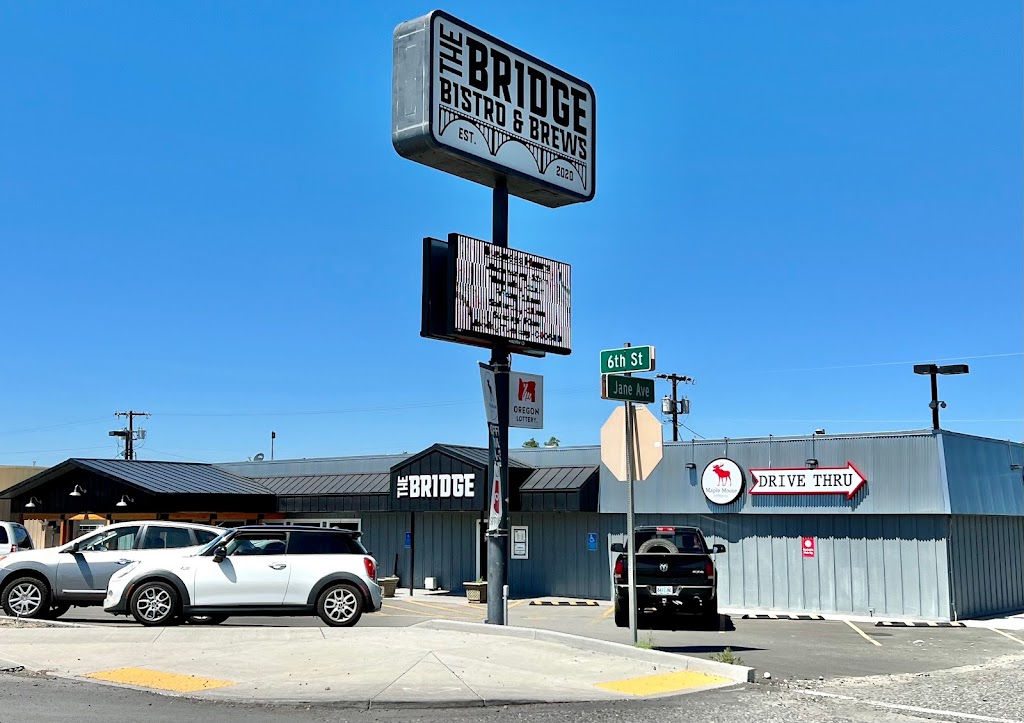 The Bridge Bistro & Brews | restaurant | 1501 6th St, Umatilla, OR 97882, USA | 5419224112 OR +1 541-922-4112