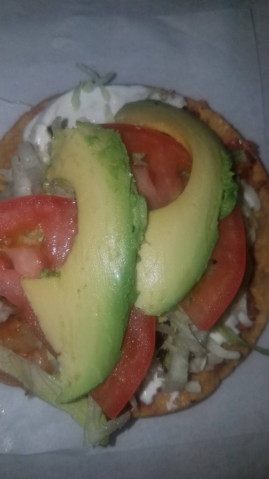 Tortacos &burritos "ELTATA" | restaurant | 2942 W 63rd St, Chicago, IL 60629, USA | 7739126302 OR +1 773-912-6302